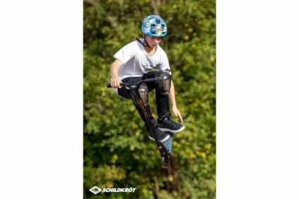 Schildkröt-StuntScooter_360_Space_schwarz (4)