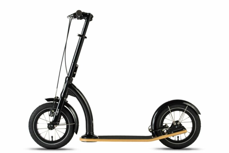 Swifty-IXI-Kinderroller-Scooter-Retro-Design-schwarz